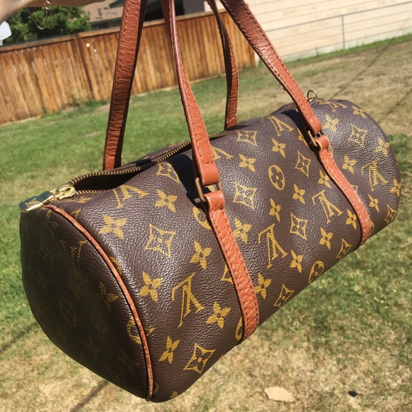 Louis Vuitton Handbags - Authentic Louis Vuitton handbag Papillon 30